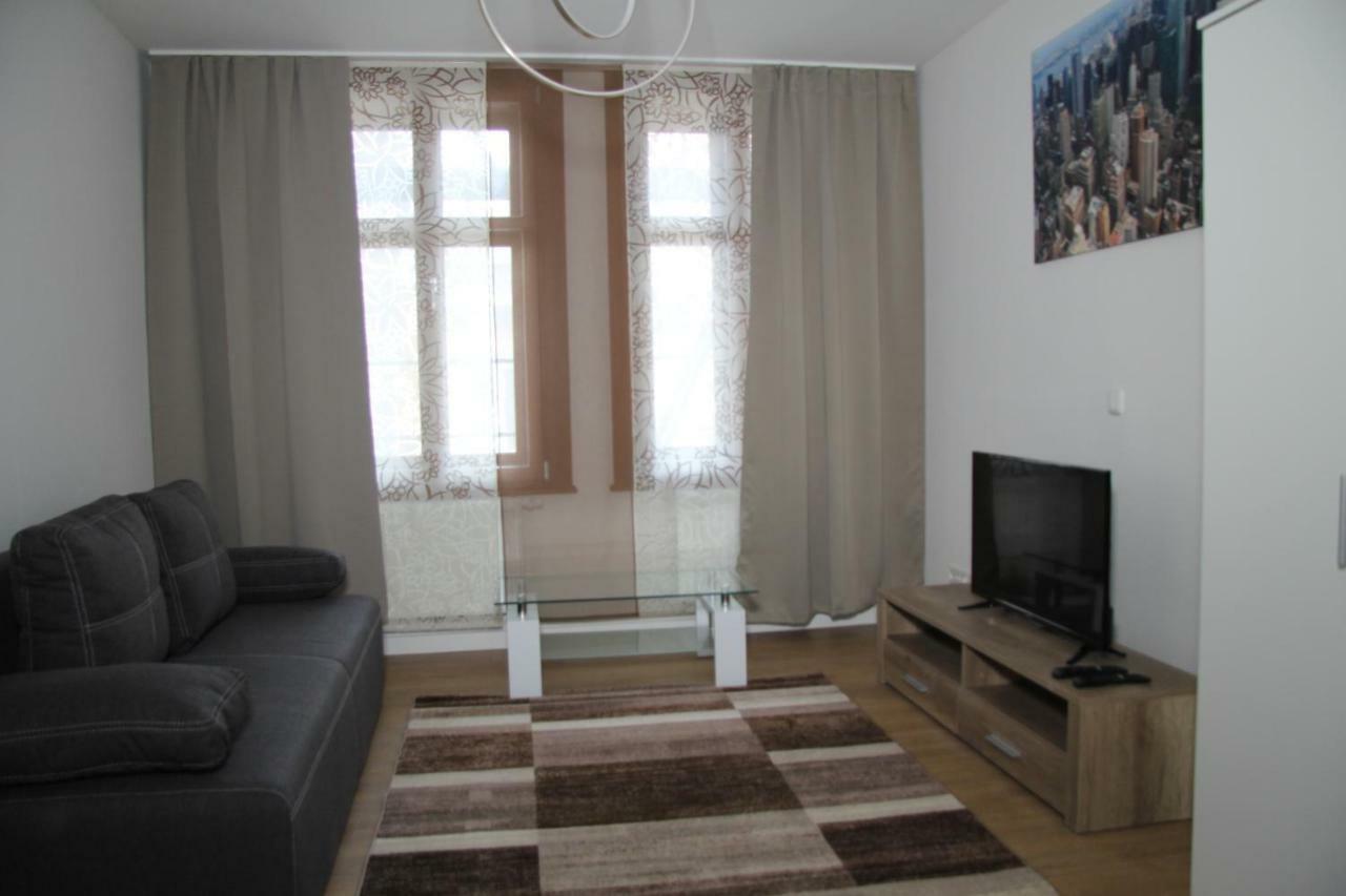 Apartment City *